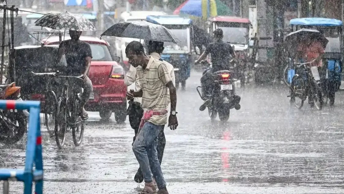 बिहार पहुंचा मानसून, यूपी और दिल्ली में जल्द दस्तक के संकेत; कई राज्यों में बारिश और आंधी का अलर्ट